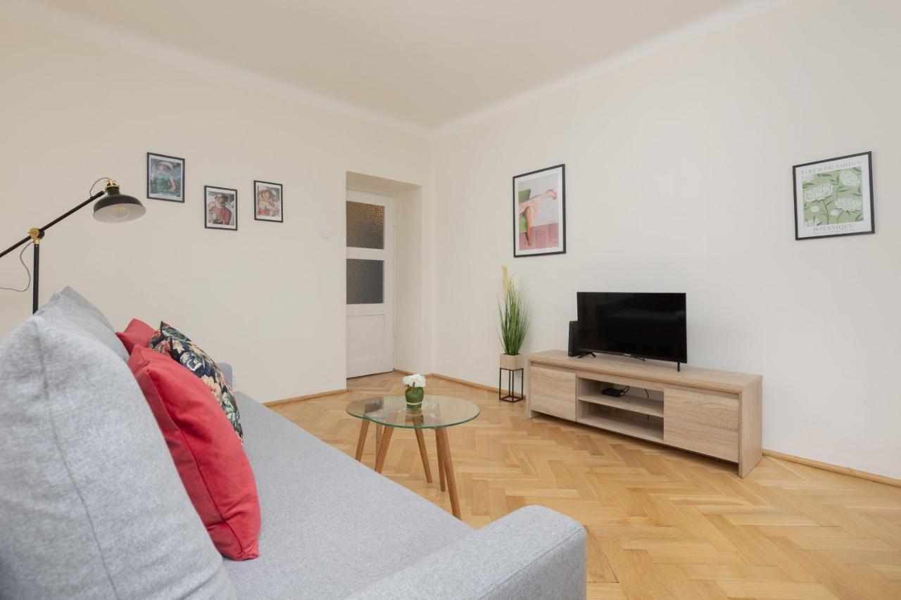 Apartment Biale Aleje Mokotow Metro By Renters