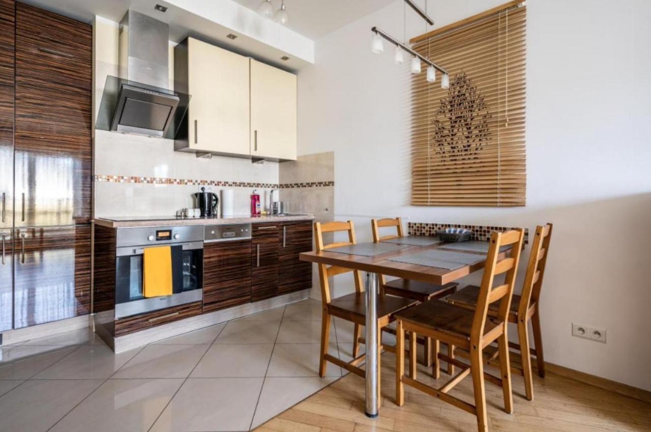 Golden - Big And Bright In Platinum Towers- Browary- Grzyb61a Apartment Warsaw