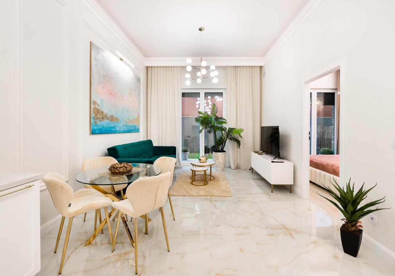 Apartment New Praga Ladies' & Gentlemen's Warschau