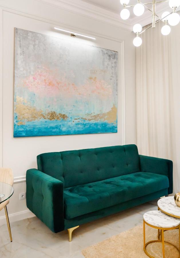 Apartment New Praga Ladies' & Gentlemen's