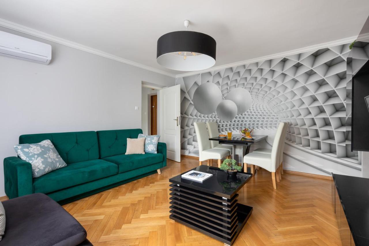 Rent Like - Hoza 38 Căn hộ Warsaw