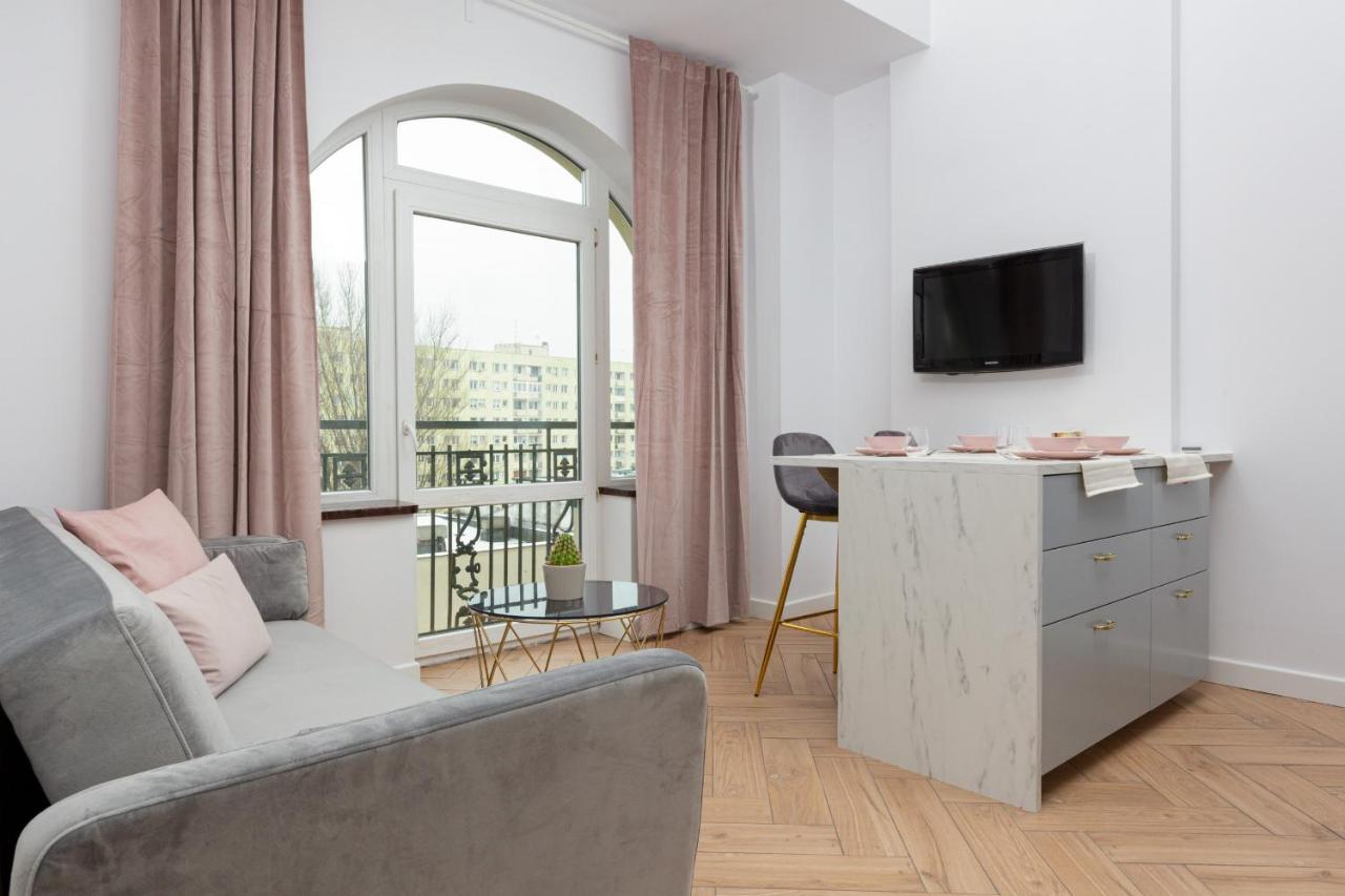 Praga Center By Renters Apartment *