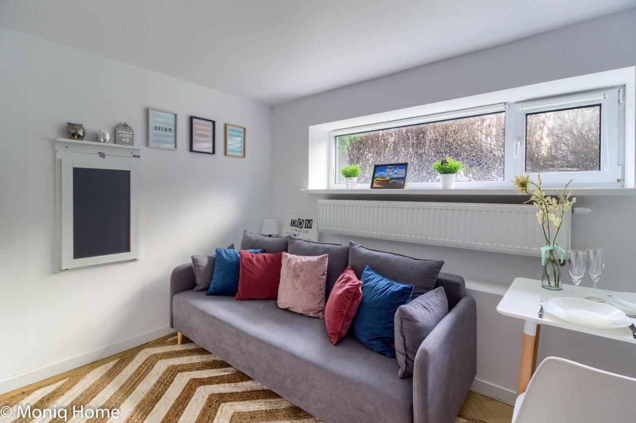 Apartment M&r Apartament Smart&bright Batorego 16, Netflix, Free Wifi, Metro I Park Pole Mokotowskie, Stodola, Self Check-in, 5 Minut Od Centrum