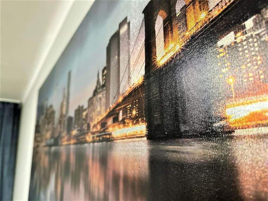 Exclusive 3br! In City Center +netflix! Apartment *