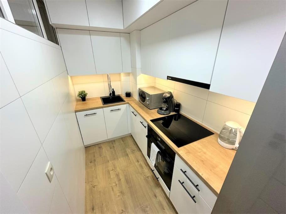 Exclusive 3br! In City Center +netflix!