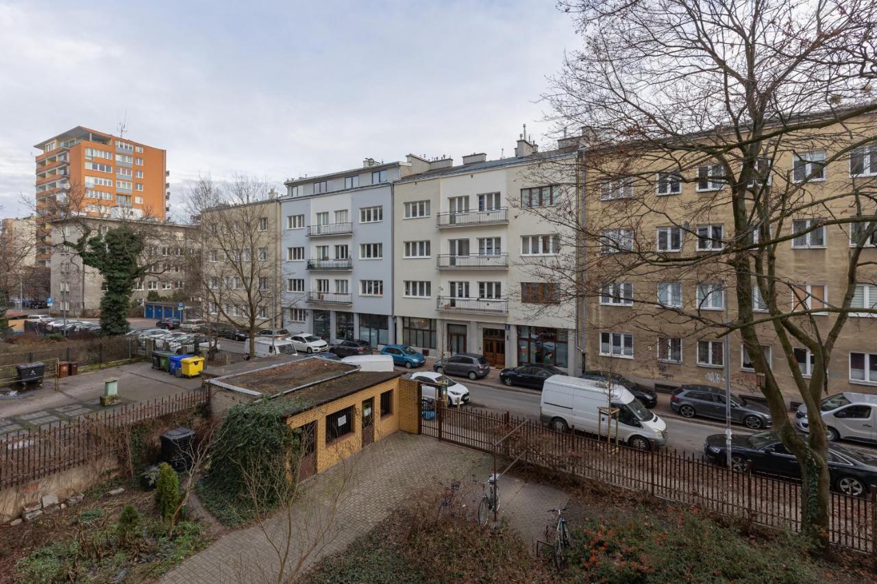 Biale Aleje Mokotow Metro By Renters Warschau