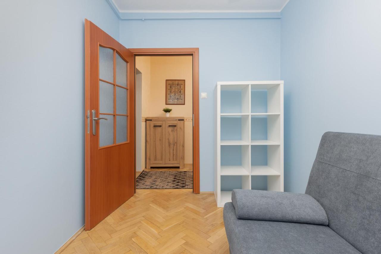 Apartment Wlochy Family By The Airport By Renters Warschau
