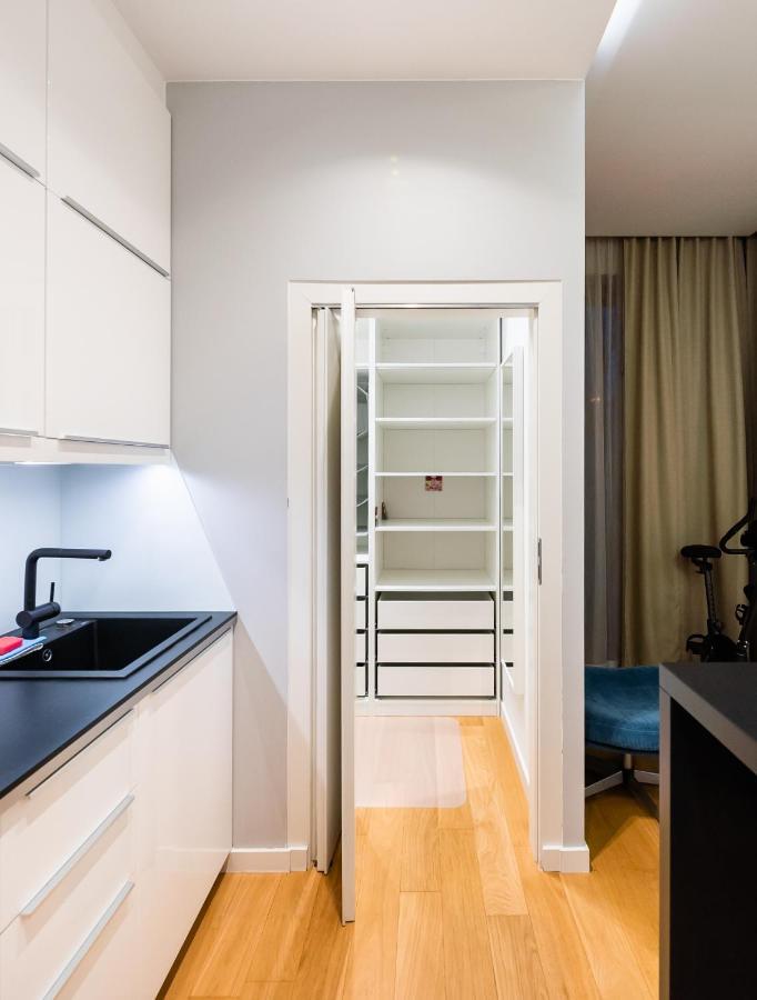 Solec Kruczkowskiego Innovative Studio Apartment