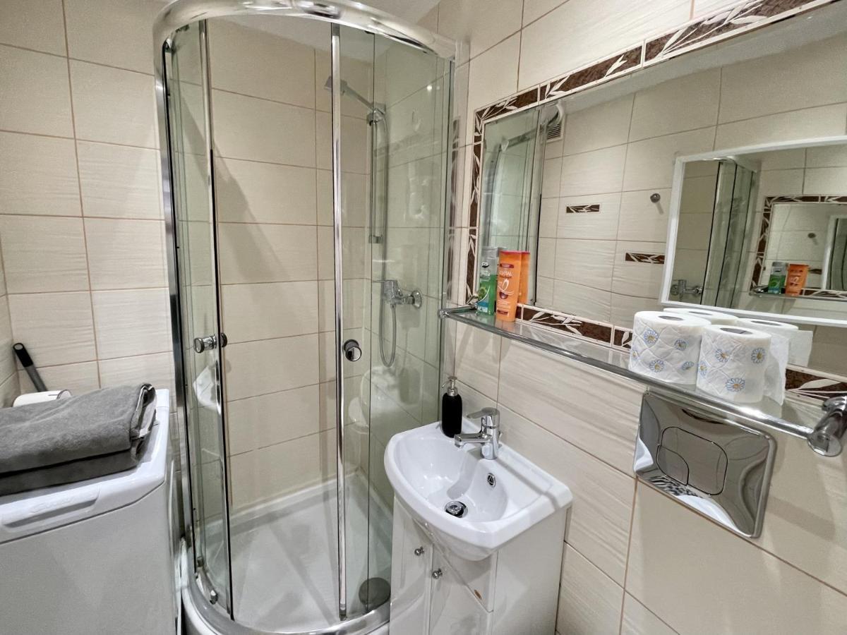 Apartament 4 Metro Wifi 70'tv Netflix Appletv *