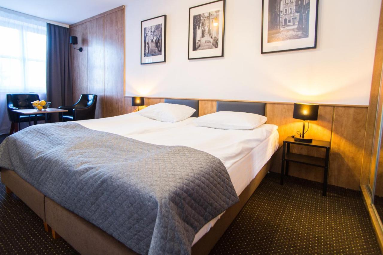 - Aparthotel 3*
