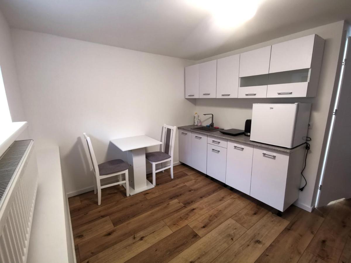 Apartament 2 Min To Subway, Good Localisation, Batorego 16 A17 Warszawa