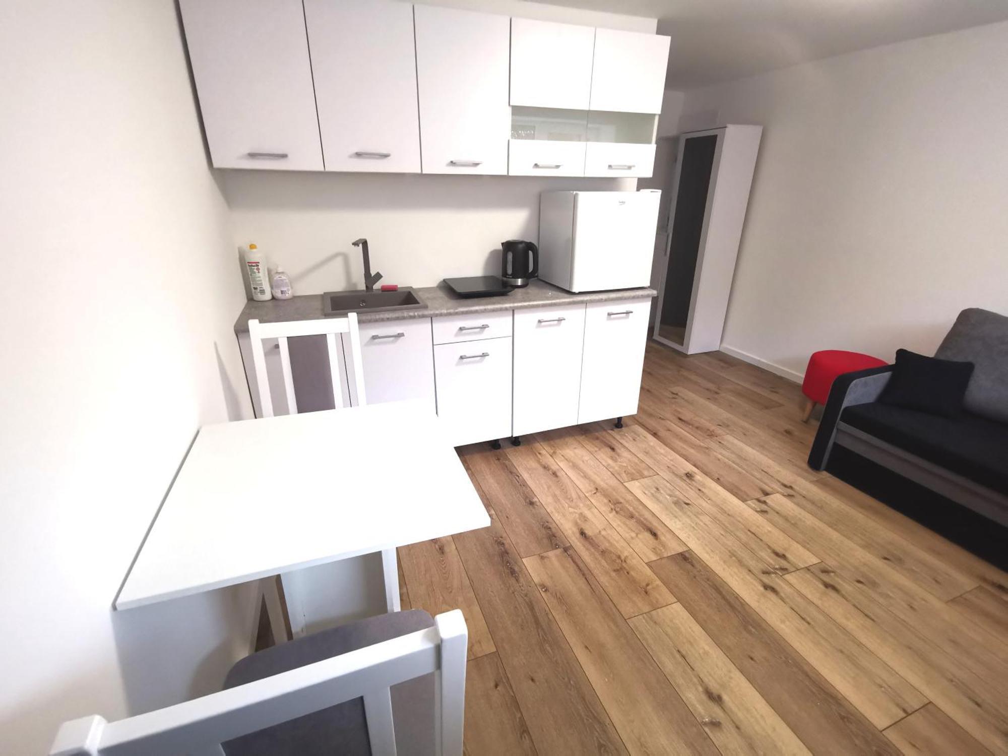 Apartament 2 Min To Subway, Good Localisation, Batorego 16 A17 *