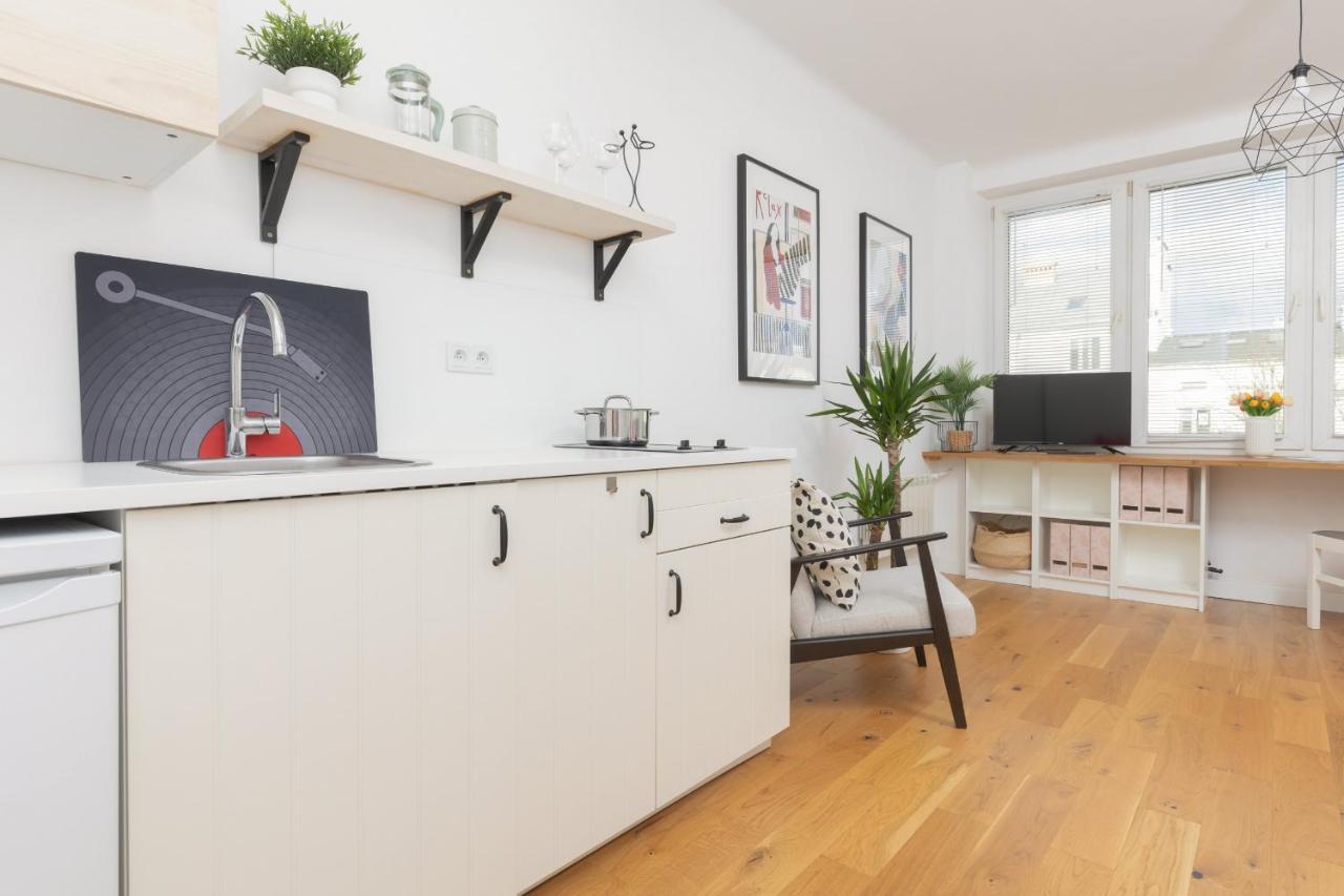 Apartment Ligocka Mokotow By Renters Warsaw