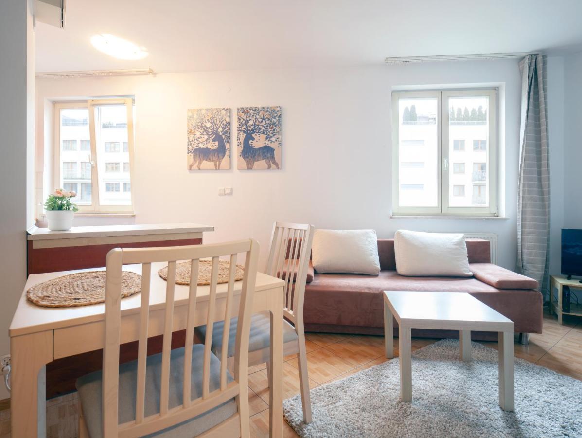 Apartamento Warsaw-aparts Bukowinska 8 *