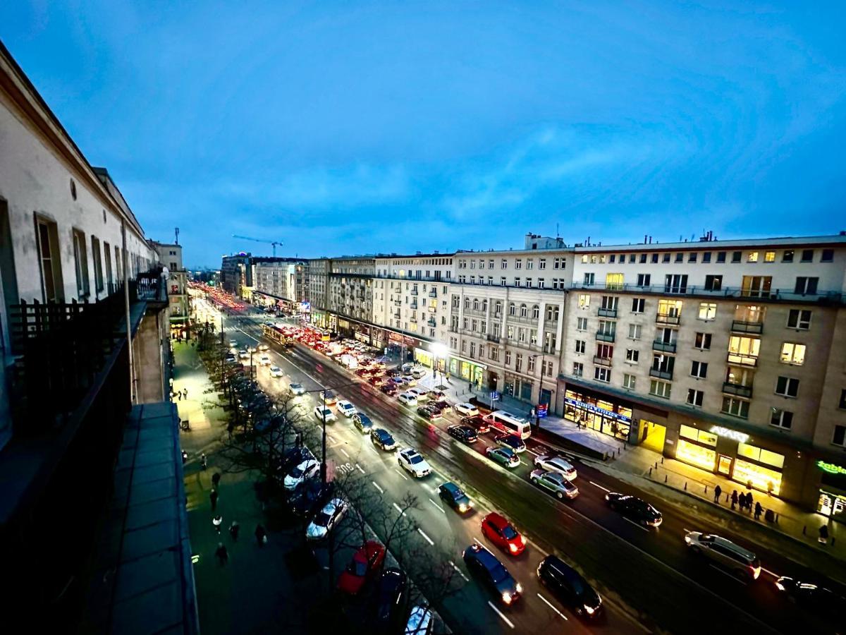 Super Forum 2 Metro Fast Wifi Netflix, Hbo, Appletv * Warsaw