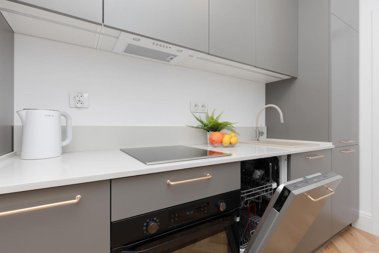 Citycenter Fashionable By Renters Apartment *