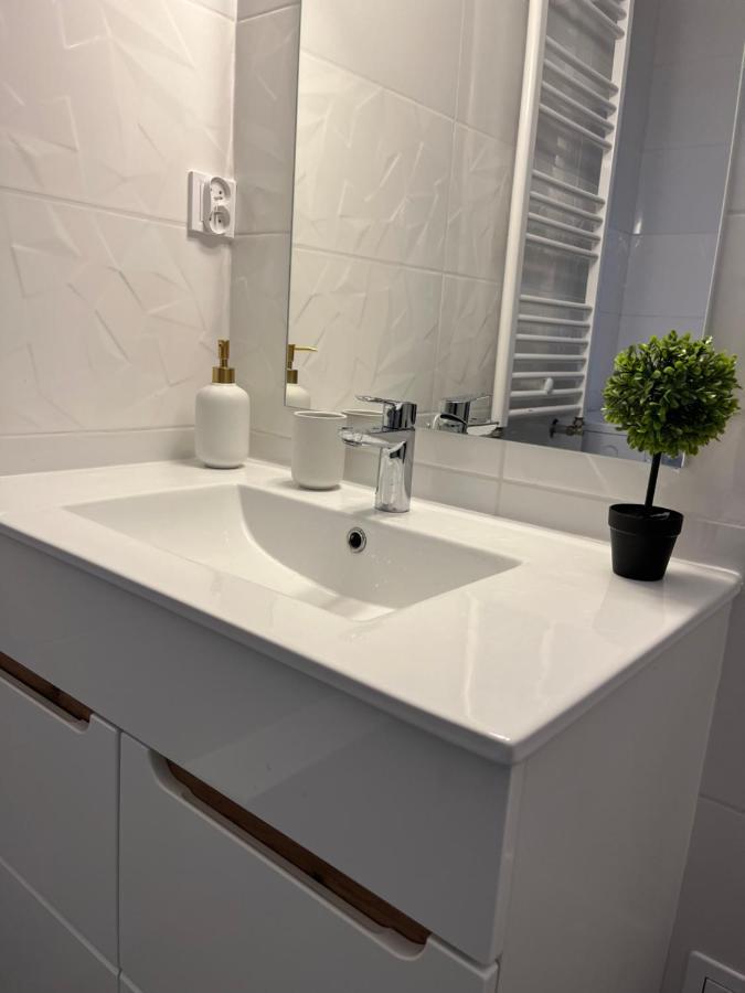 Inside Solec With Private Parking Apartment