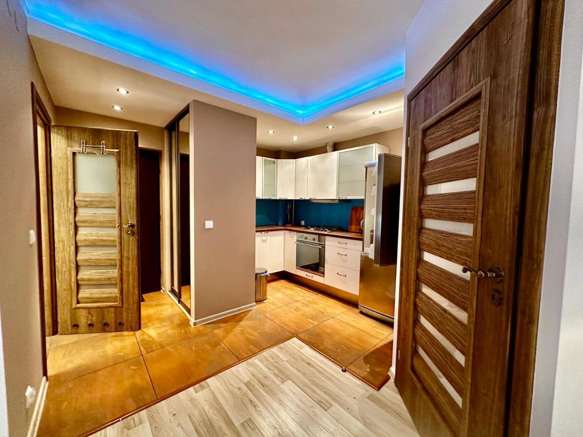 Decor 3 Metro Fast Wifi 1gbs 80'tv Hbo Appletv Warsaw