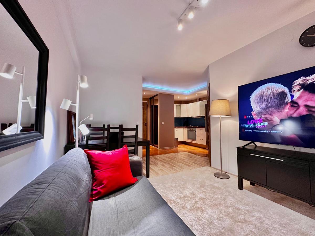 Apartment Decor 3 Metro Fast Wifi 1gbs 80'tv Hbo Appletv