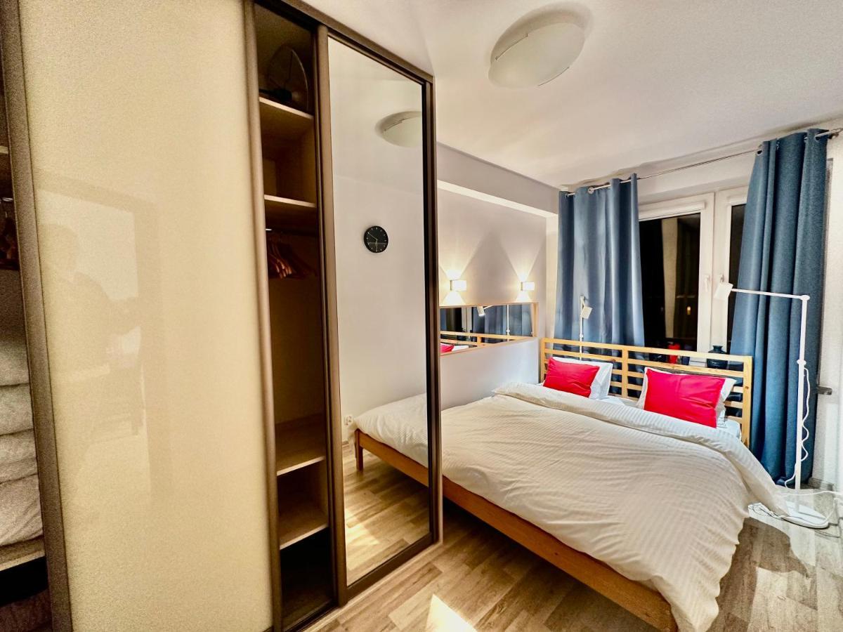 Decor 3 Metro Fast Wifi 1gbs 80'tv Hbo Appletv Apartment *