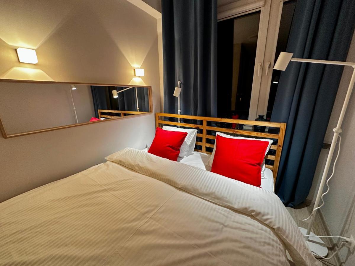 Decor 3 Metro Fast Wifi 1gbs 80'tv Hbo Appletv Apartment *