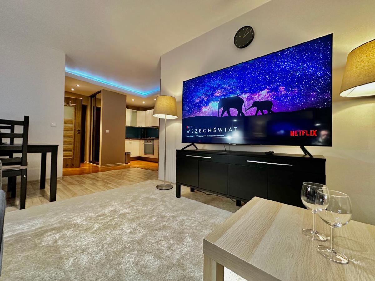 Decor 3 Metro Fast Wifi 1gbs 80'tv Hbo Appletv