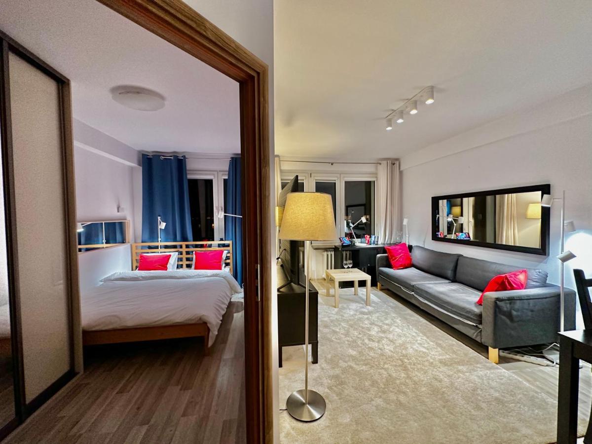 Decor 3 Metro Fast Wifi 1gbs 80'tv Hbo Appletv *