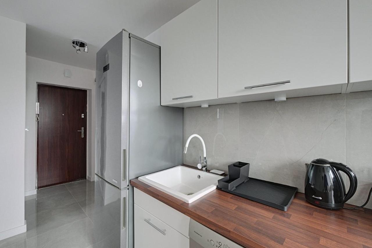 Apartment Inside Solec With Private Parking *