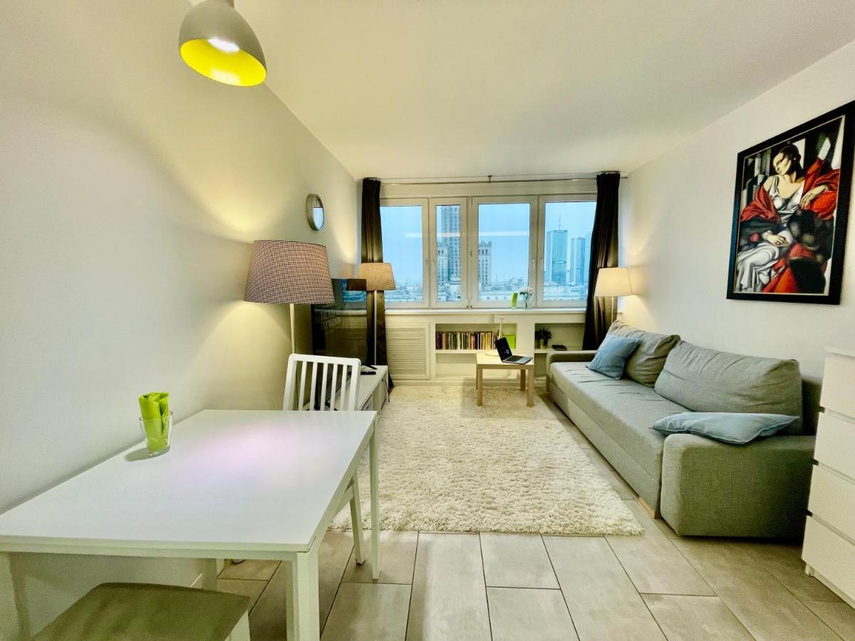 Căn hộ Palace 3 Wifi 65'tv Netflix Hbo Applettv Warsaw