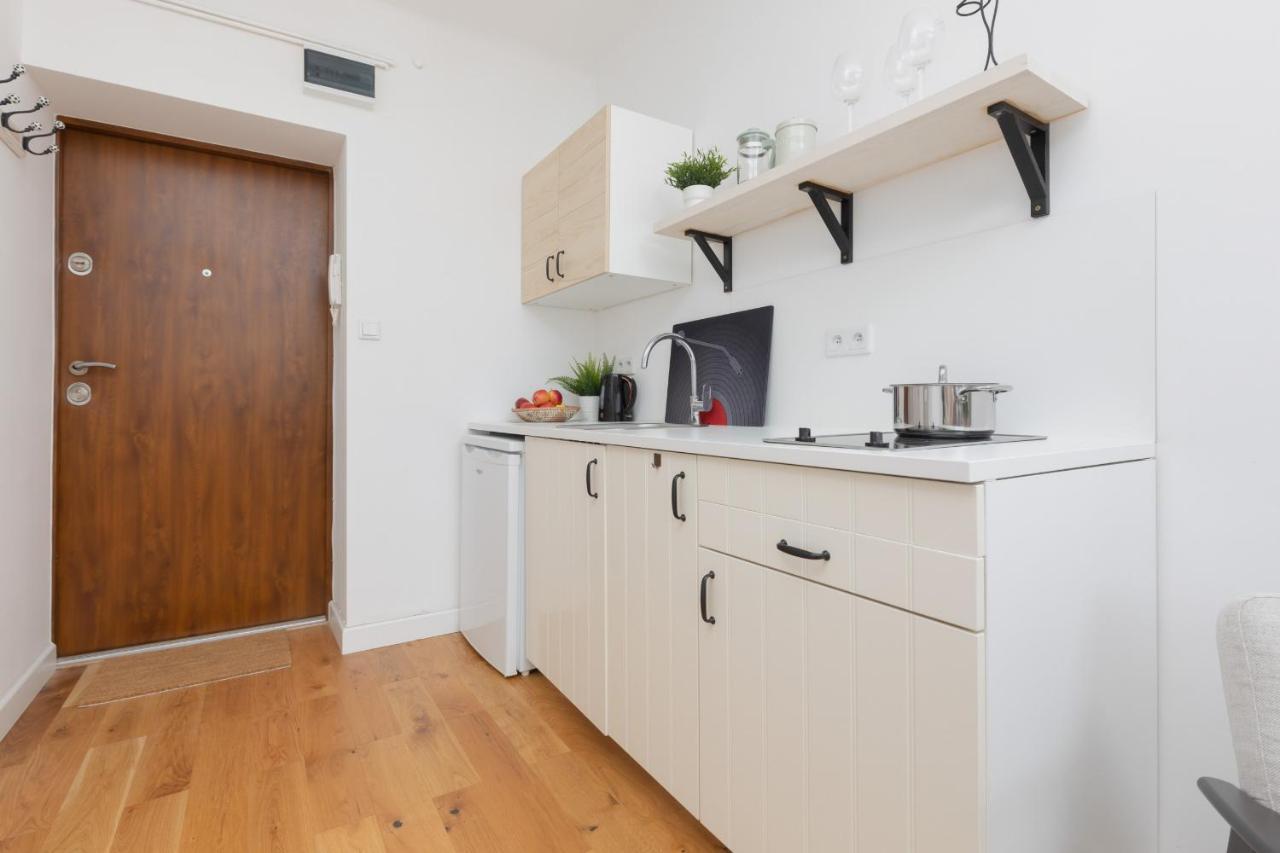 Apartment Ligocka Mokotow By Renters
