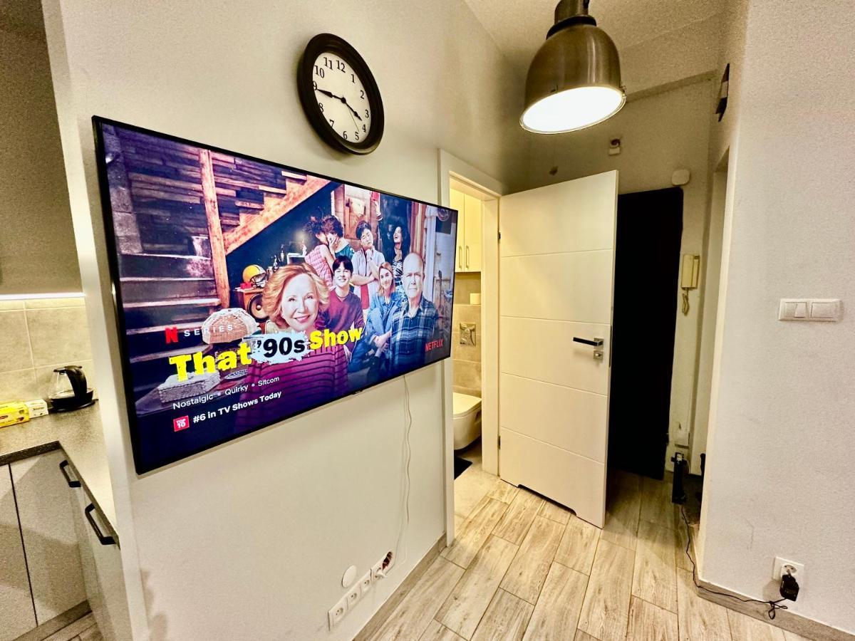Super Forum 2 Metro Fast Wifi Netflix, Hbo, Appletv Apartamento Varsóvia
