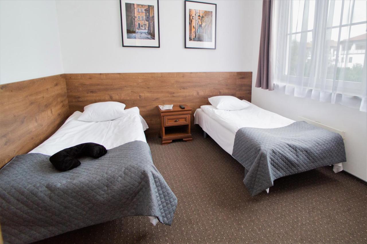 - Wilanow Aparthotel 3*