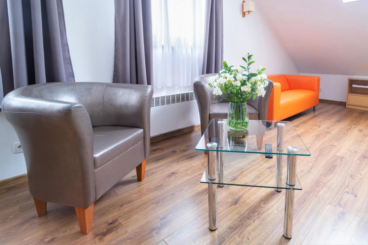 - Wilanow Aparthotel Varsóvia