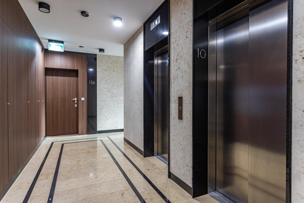 Mennica Deluxe Warsaw
