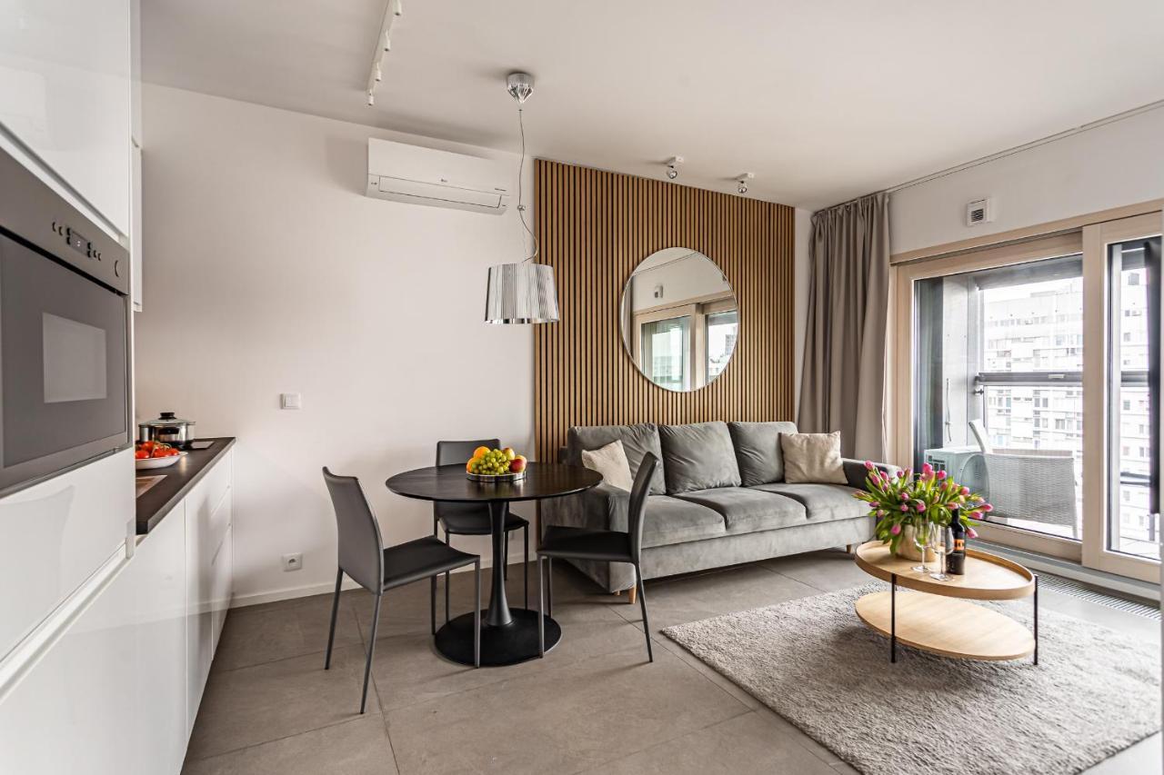 Căn hộ Mennica By P&o Serviced Warsaw