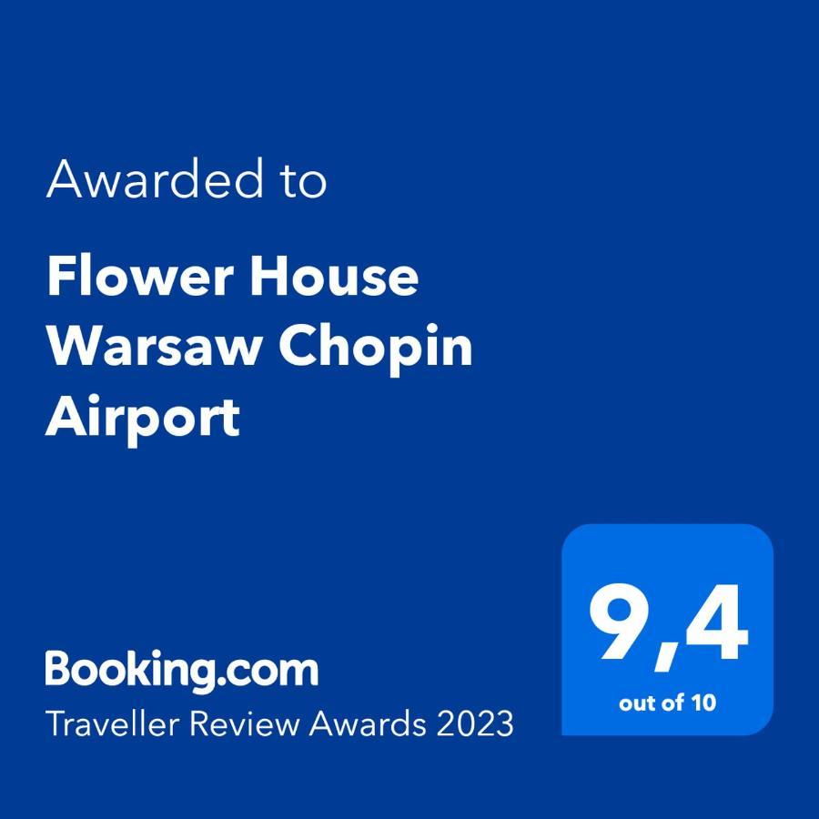 Flower House Chopin Airport Warsaw