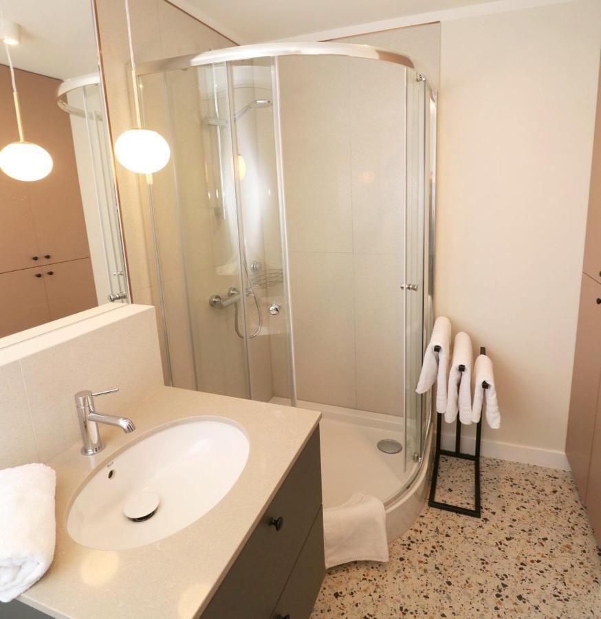 Falcon Center 1 Centralna Apartment *