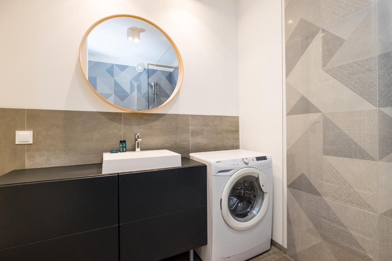 Shortstaypoland Grzybowska Apartamento *