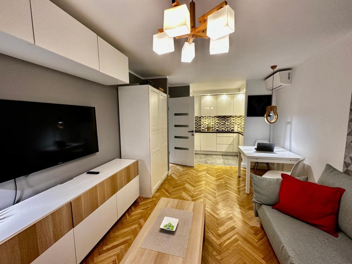 5 Air Condition Wifi 75'tv Netflix Hbo Appletv Apartament *