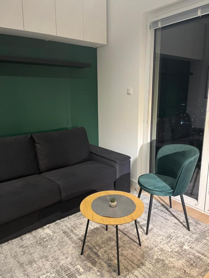 Wola Tower Apartament *