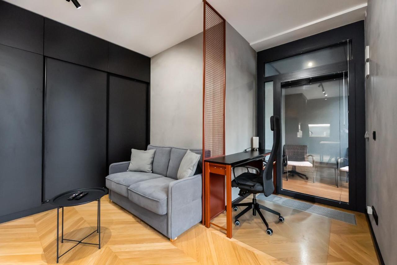 Browary Warszawskie Industrial Studio Apartment *