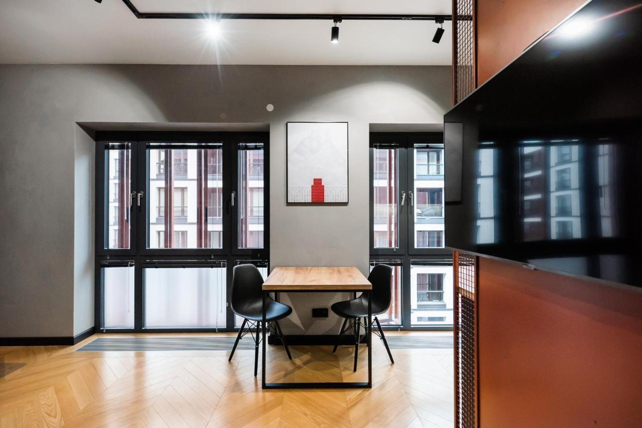 Browary Warszawskie Industrial Studio Apartment