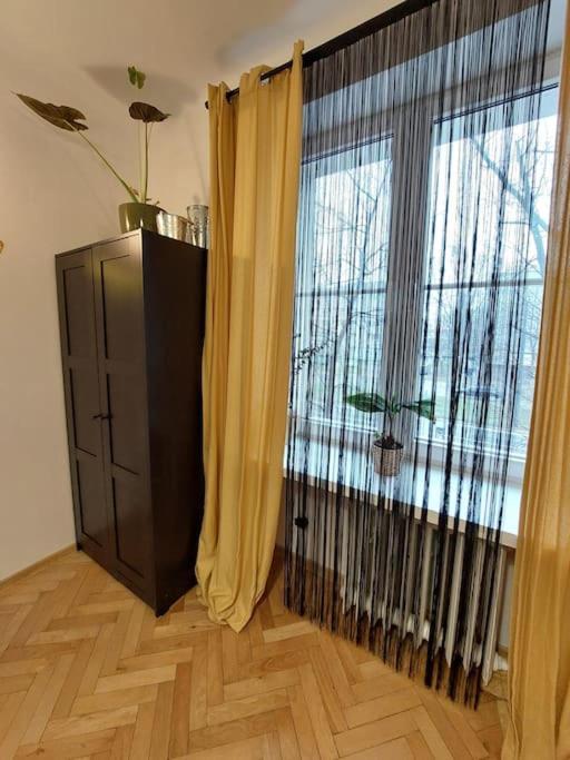 Urocze Mieszkanie Na Zielonym Zoliborzu Apartamento