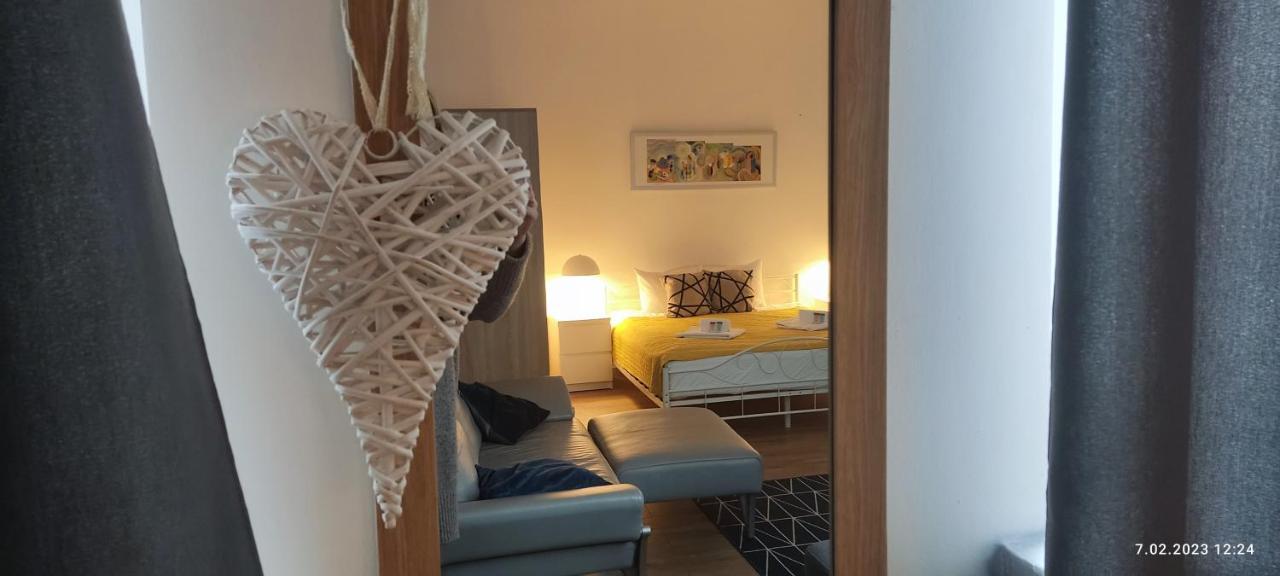 Be My Guest - Marszalkowska - Center Of Subway Wi-fi Breakfast Apartment