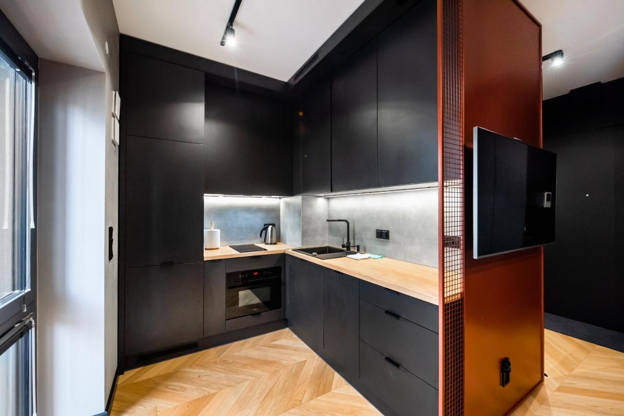 Browary Warszawskie Industrial Studio Apartment Warsaw