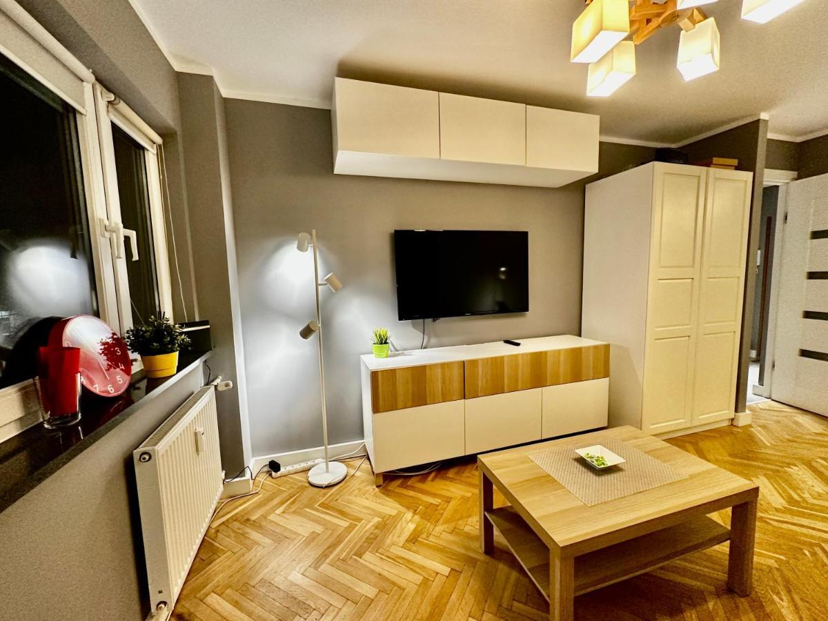 5 Air Condition Wifi 75'tv Netflix Hbo Appletv
