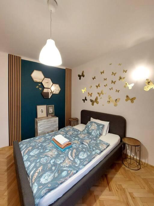 Urocze Mieszkanie Na Zielonym Zoliborzu Apartamento Varsóvia