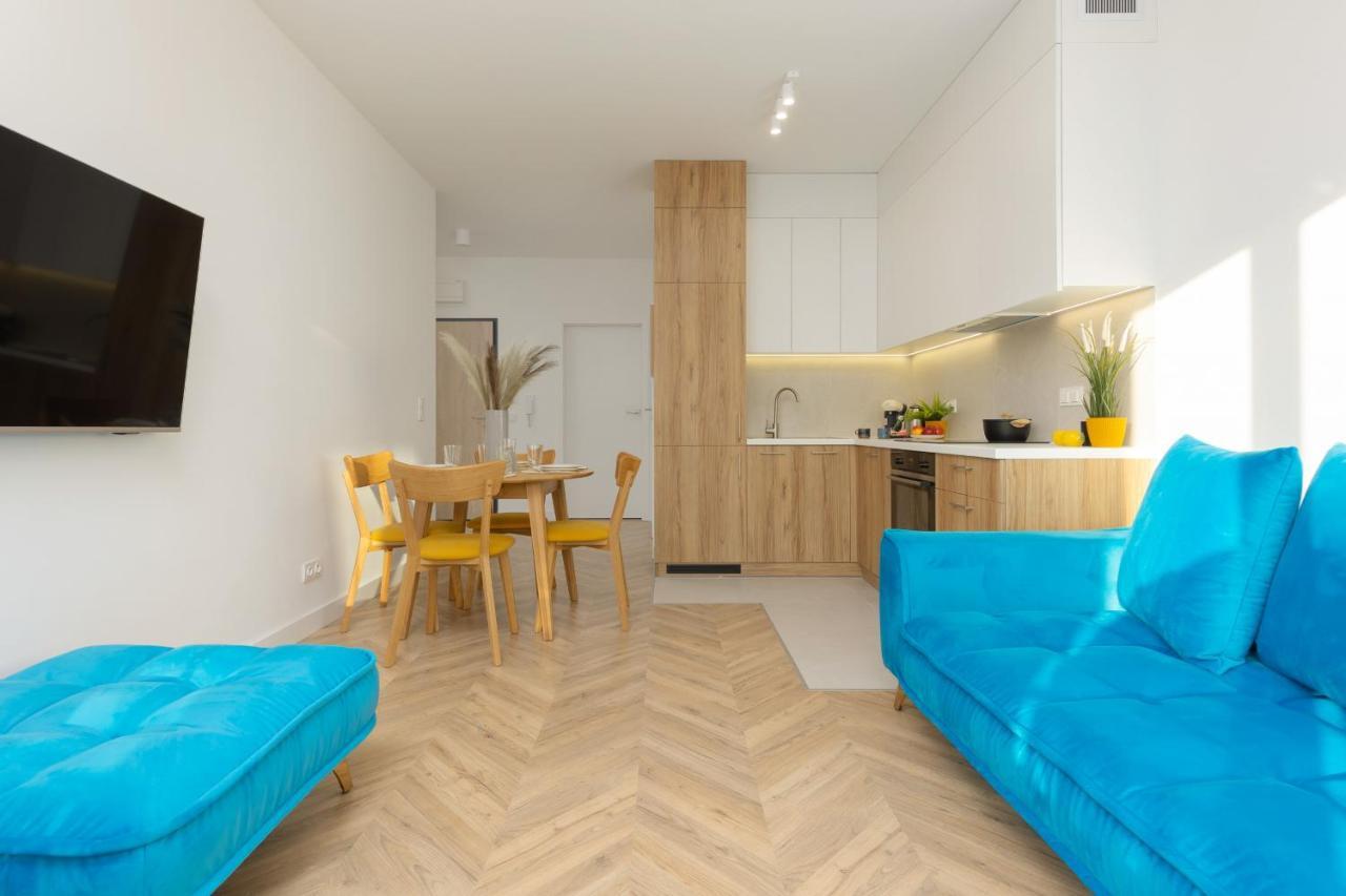 Zdziechowskiego Spacious With Parking By Renters * Warschau