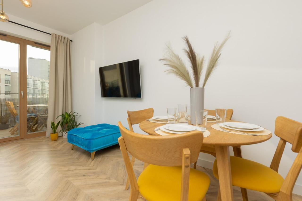 Zdziechowskiego Spacious With Parking By Renters Apartment