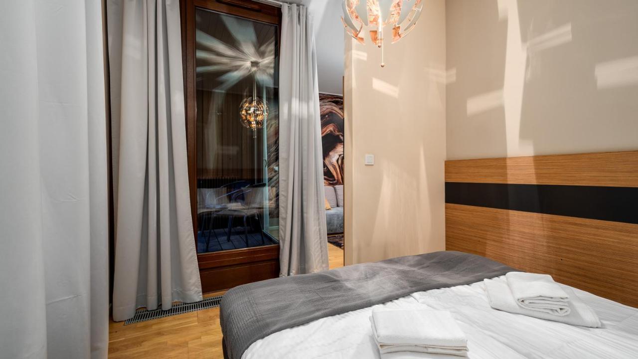 Sun & Snow 19 Dzielnica With Free Parking Apartment *